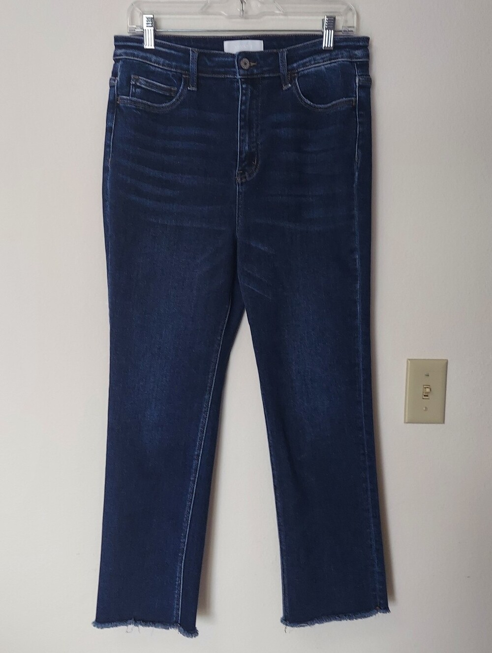 Vervet Blue Dark Wash Women's Straight-Leg Cropped Raw Hem Jeans Size 30